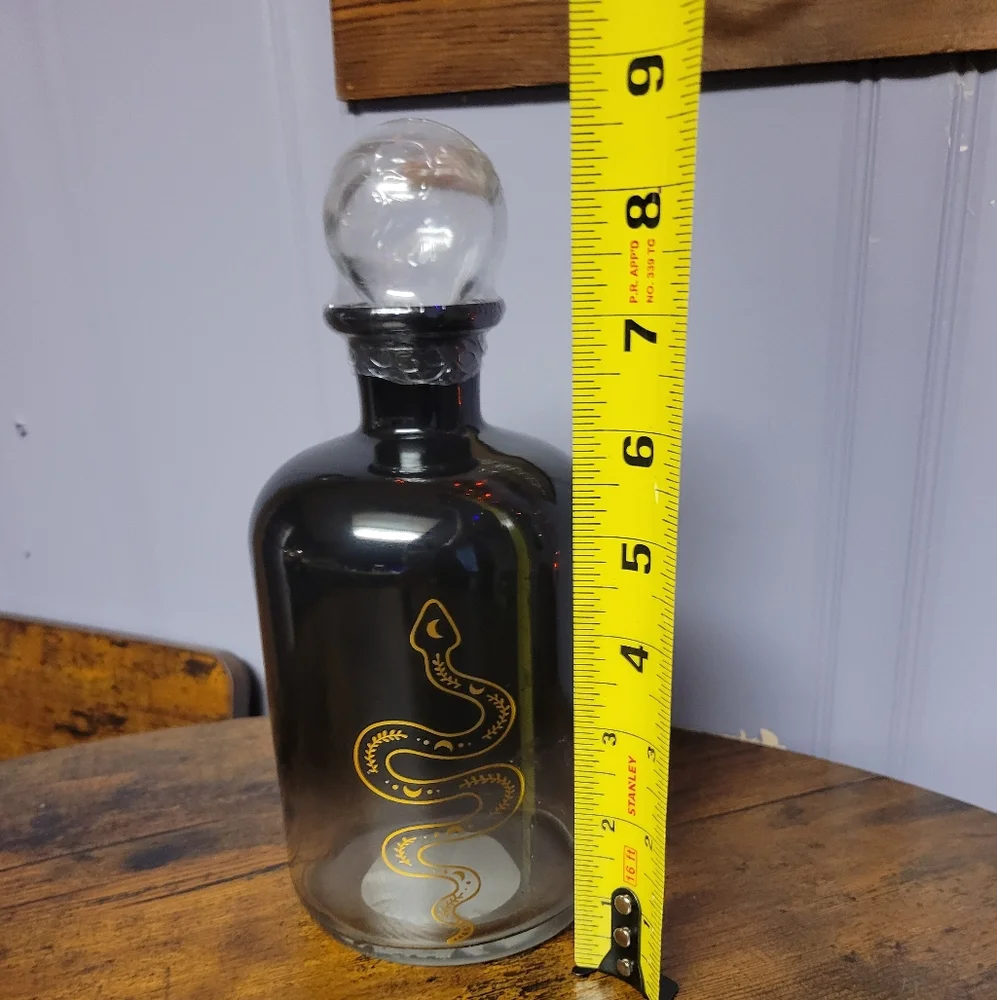 Target decanter gold